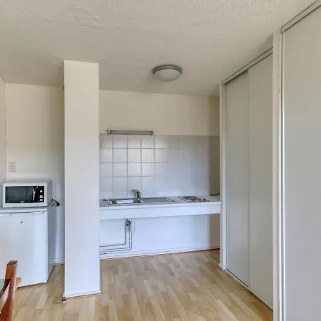 Apartment Vacanceole - Le Domaine De Confolant Miremont (Puy-de-Dome)
