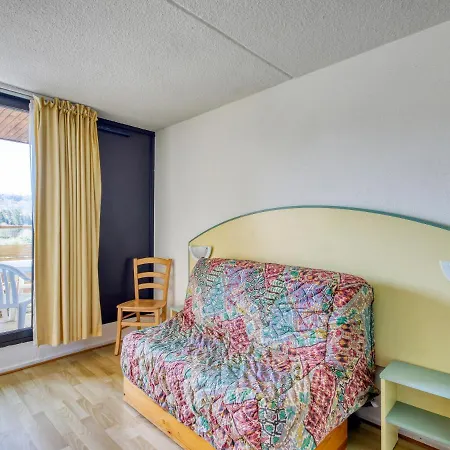 Vacanceole - Le Domaine De Confolant Apartment