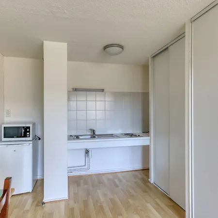 Vacanceole - Le Domaine De Confolant Apartment *