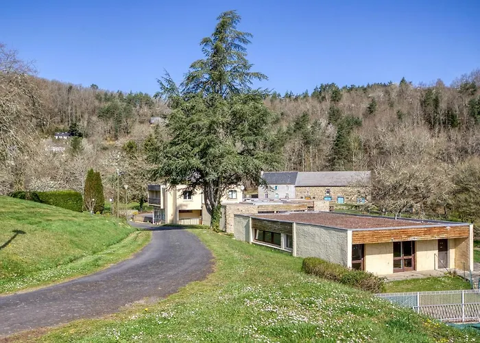 Vacanceole - Le Domaine De Confolant * Miremont (Puy-de-Dome)