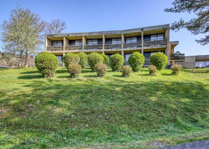 Апартаменты Vacanceole - Le Domaine De Confolant Miremont (Puy-de-Dome)